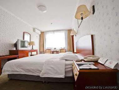 Super 8 Hotel Xian Da Yan Ta Dış mekan fotoğraf